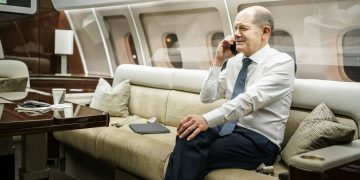 Защо Олаф Шолц иска да говори с Владимир Путин?