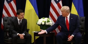 Преди президентските избори в САЩ украинските власти са готови за пристигането на Тръмп