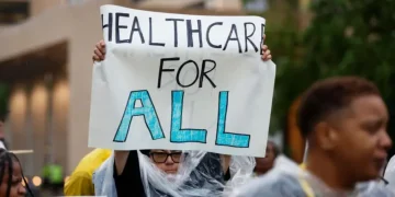 „Човек беше убит, а вие се смеете. Защо убийството на шефа на UnitedHealthcare повдигна вълна от безпрецедентно злорадство в Съединените щати