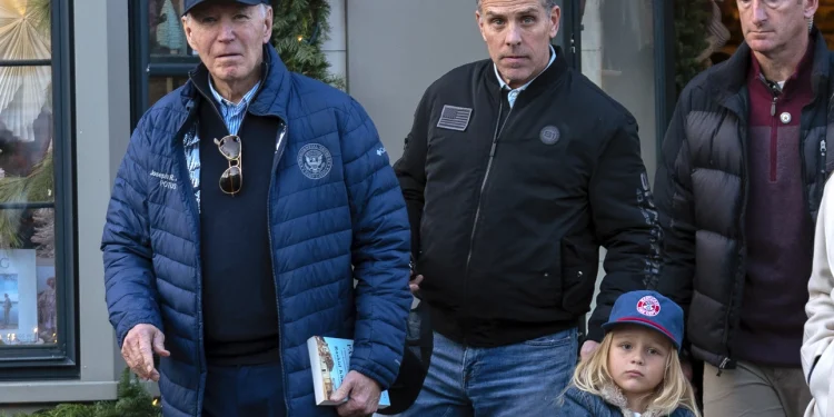 Politico: От поколения не сме виждали толкова всеобхватно помилване като това на Хънтър Байдън