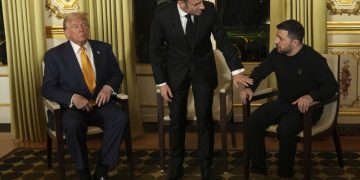 Убеждава, моли и ласкаe: Украйна излага своите аргументи пред Тръмп