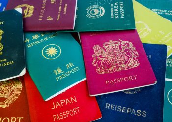 Wired: Хартиеният паспорт умира