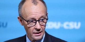 Фридрих Мерц – „германският Тръмп“, вечният съперник на Ангела Меркел и вероятно бъдещият канцлер на Германия