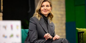 Частен полет, VIP кортеж и луксозна стая за хиляди евро на ден. Какво се знае за луксозната ваканция на съпругата на Зеленски в Швейцария?