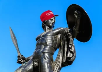 Американските силни богове. Тръмп и краят на дългия двадесети век