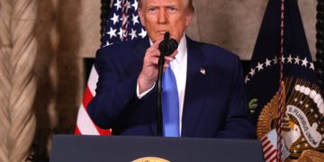 Breitbart: Тръмп казва, че цената на мира може да са нови украински избори, Зеленски обвинява президента в „дезинформация“