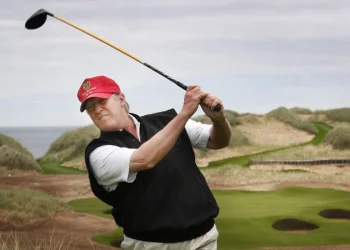 Обвиненият в опит за покушение срещу Тръмп Райън Уесли Рут се е опитал да купи ракетна установка от Украйна, казват прокурорите