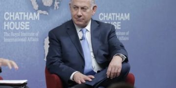 Най-опасният човек в света и неговият посредник