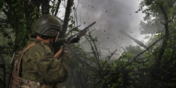 „Това трябваше да се случи някога“: Руските въоръжени сили почти напълно превзеха Луганска област