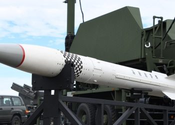 Зеленски моли Тръмп за още батареи от ракети Patriot. Може ли да ги достави?