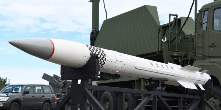 Зеленски моли Тръмп за още батареи от ракети Patriot. Може ли да ги достави?