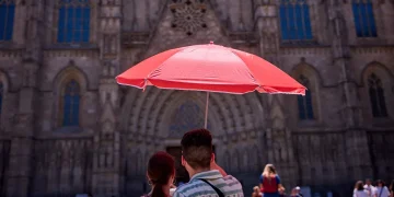 Лятото в Европа става все по-дълго: Атина и Тирана са отчели „горещия си сезон“ с продължителност до 5 месеца