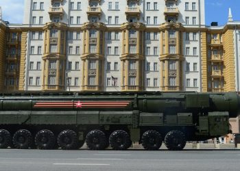 Могат ли бомбардировачите B-2 Stealth да ударят Русия? Влиятелният американски сенатор Греъм заплашва Москва с атака в ирански стил