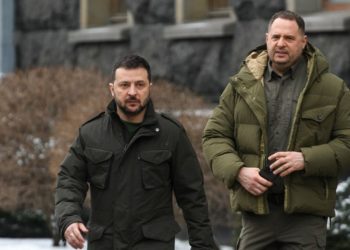 The Economist: Политическите борби в Украйна се засилват