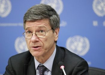 Джефри Сакс призовава Европа: „Обадете се на Путин!“