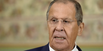 Лавров: Зеленски, в стил „Квартал 95“, подкопава усилията за разрешаване на конфликта