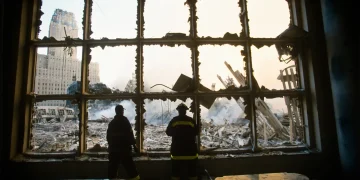 Световният търговски център след терористичната атака на 11 септември 2001 г. Снимка: Porter Gifford/Corbis via Getty Images