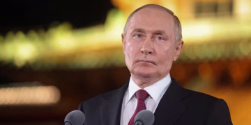 Руският президент Владимир Путин дава пресконференция в края на посещението си в Китай за срещата на върха на ШОС в Тиендзин и военния парад по случай 80-годишнината от края на Втората световна война в Пекин, Китай, 3 септември 2025 г. REUTERS/Maxim Shemetov/Pool Purchase Licensing Rights