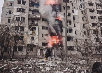 „Там няма живот“: Бавната гибел на Купянск отразява съдбата на градовете на фронтовата линия на Украйна