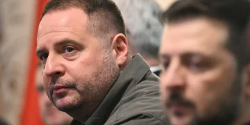 Главният проблем на Зеленски е началникът на кабинета му