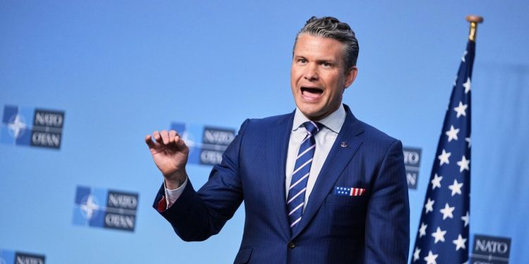 „Огнева мощ“ идва за Украйна, казва Хегсет, но „Томахоук“ не е в дневния ред на срещата на НАТО