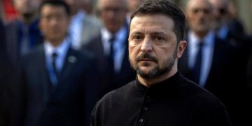 Натиск върху Путин: Пиеса в три действия