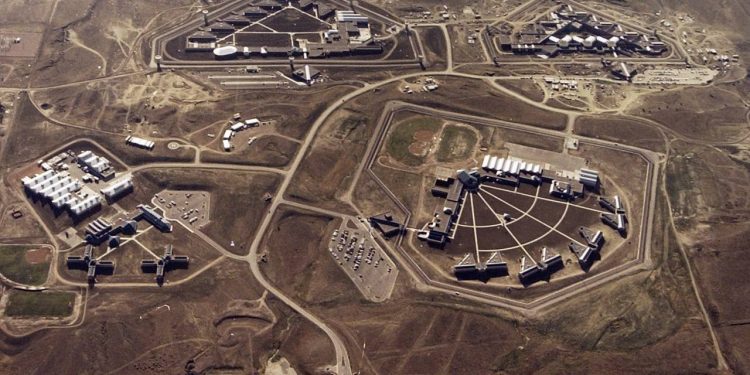 Байдън пощади 37 убийци от екзекуция. Тръмп нареди доживотни мъки