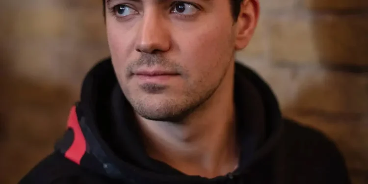 „Той е неспособен да се обгради със силни хора“