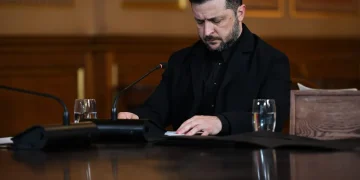 „Това не е Зеленски, когото познавах.“ Володимир Зеленски е в политическа безизходица