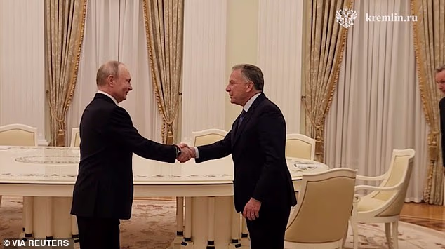 Срещата се проведе преди планираните преговори между Русия, САЩ и Украйна в Обединените арабски емирства в петък