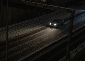 Блекаут в Берлин. Десетки хиляди останаха без ток. Навън е ледено студено