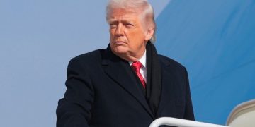 Шокиращо текстово съобщение! Тръмп публикува лично съобщение от Макрон …и подлизурско текстово съобщение от шефа на НАТО Марк Рюте