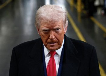 Financial Times: Зеленски планира избори в Украйна и гласуване за мирното споразумение