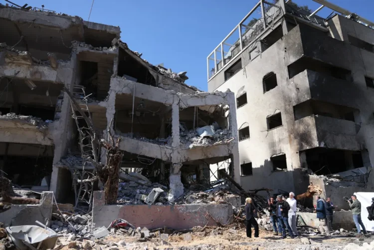 Белият град през март 2026 г. след атаките Саид Как / Anadolu / Getty Images