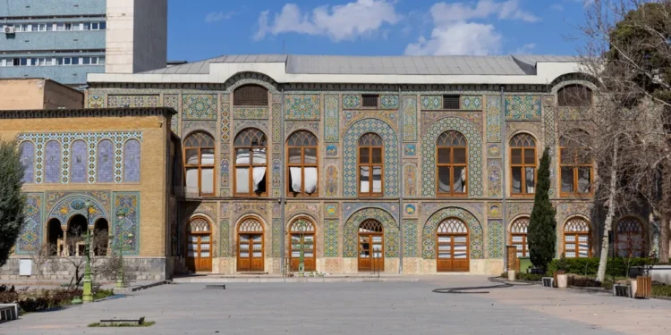 Дворецът Голестан в Техеран, повреден в първите дни на войната Собхан Фараджван / Pacific Press / Scanpix / LETA