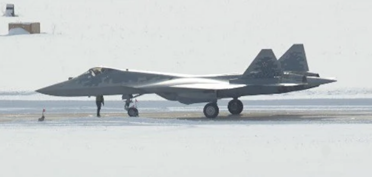 Су-57 е доставен на руските аерокосмически сили през февруари 2025 г.