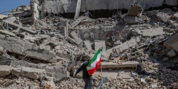 Това, което не убива Иран, го прави по-силен. След четири седмици война, режимът на аятолах става само по-опасен