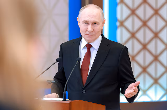 Руският президент Владимир Путин говори по време на пресконференция след срещата на върха на Висшия Евразийски икономически съвет в Астана, Казахстан, 29 май 2026 г. Sputnik/Александър Шчербак/Pool via REUTERS Purchase Licensing Rights