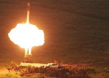 Изстрелване на противокорабна крилата ракета П-800 от руската система „Бастион“
