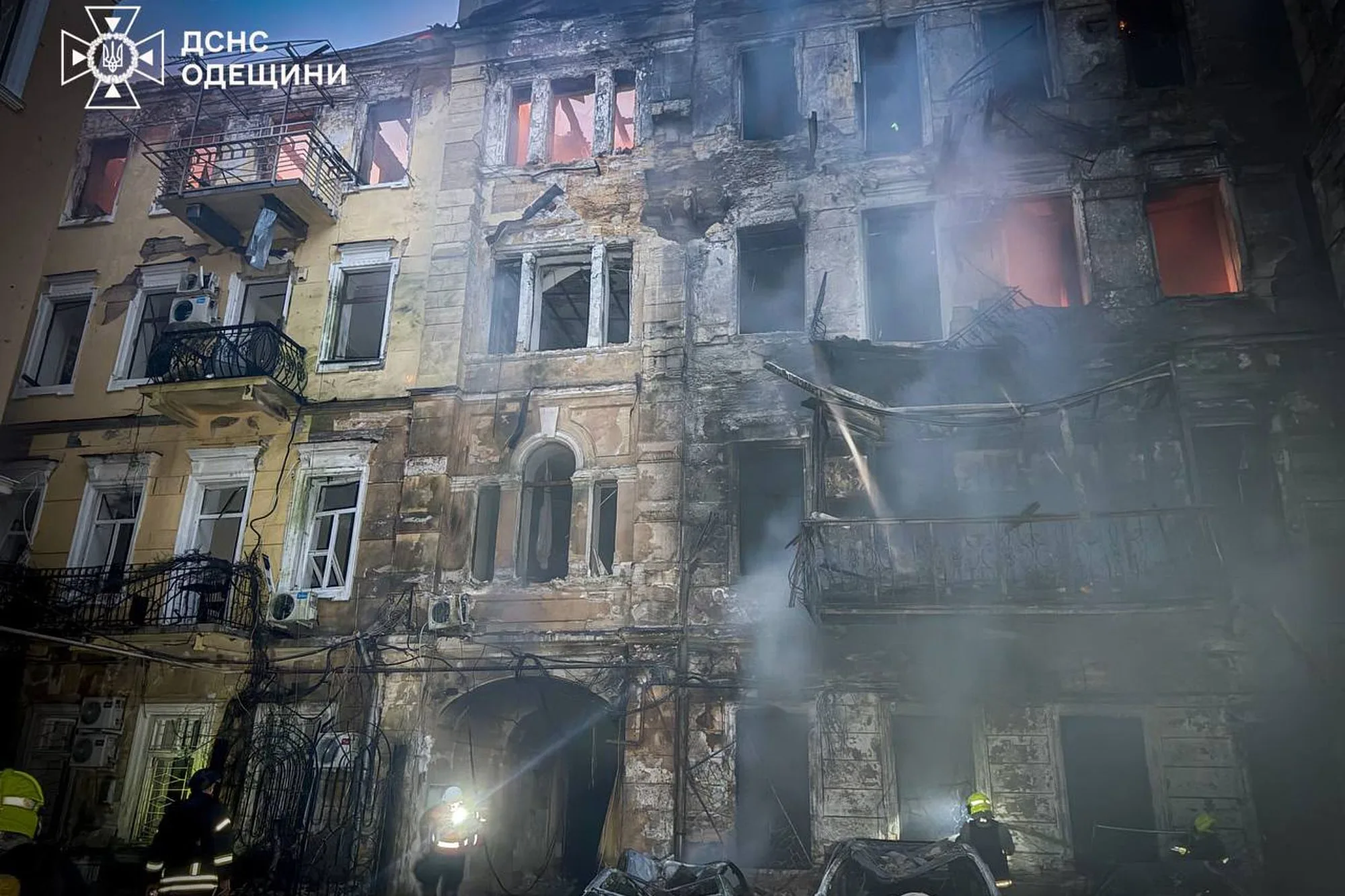 Жилищна сграда в Одеса е напълно разрушена след руска атака Източник: /Ukrainian Emergency Service/AP/dpa