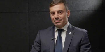 Украинският омбудсман говори за корупцията в ТКЦ. Според него, за 50 000-70 000 долара човек може да бъде изведен от страната директно от автобуса